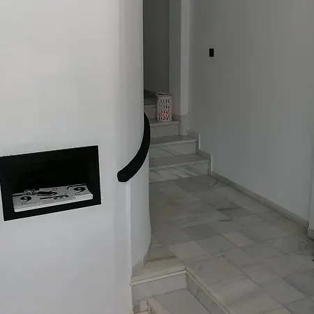 9 Secrets - Adults Only * Granada